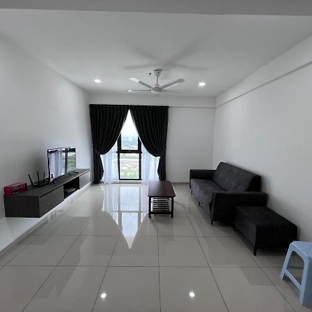 Menara Sentral At Juru Sentral 호텔 메르타잠 외부 사진
